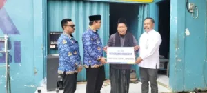 Peduli Kemanusiaan Bank Bjb Kuningan Serahkan Bantuan CSR Kepada Dua Yayasan