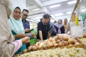 Bupati Kuningan Pastikan Ketersediaan Kebutuhan Pokok Aman Selama Bulan Suci Ramadan