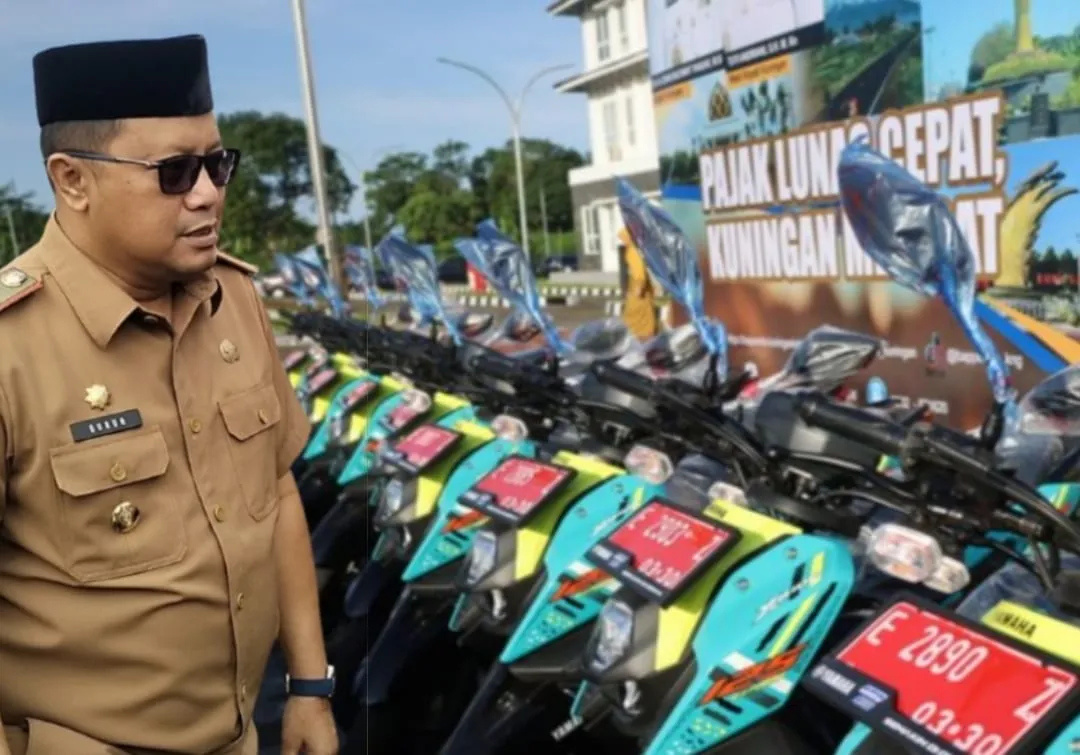 Bappenda Kuningan Serahkan 25 Unit Speda Motor Dan 101 Kadeudeuh