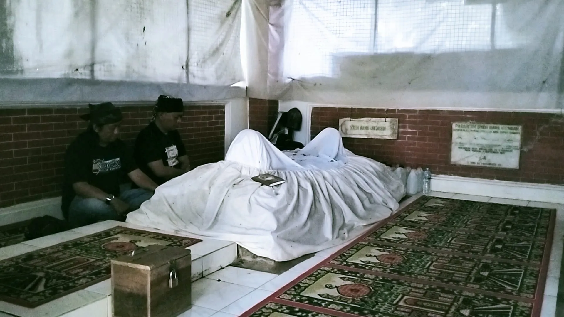 Jejak Sunyi Di Balong Darma Loka Kuningan