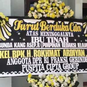 Bela Sungkawa Penuh Empati, Tim HRA Kunjungi Rumah Duka Pimpinan Redaksi JelajahTV