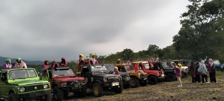 IGTKI Kecamatan Jatinegara Jakarta Timur Jelajahi Serunya Wisata Off-Road Talaga Biru Cicerem Kuningan