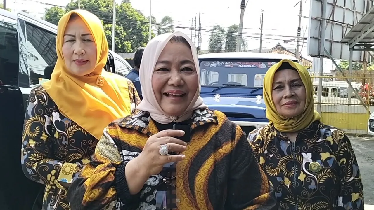 Hj. Rini Ucapkan Selamat Milad ke-52 kepada H. Rokhmat Ardian: Harapan untuk Kuningan dan Indonesia