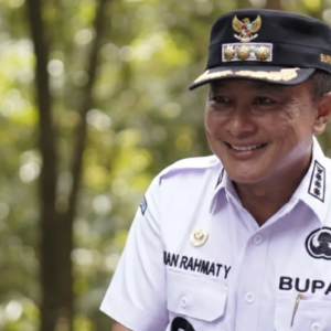 Bupati Kuningan Dr H.dian Rachmat Yanuar Msi