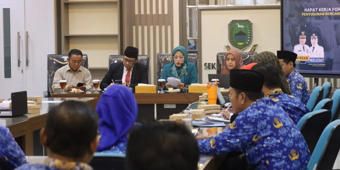 Dr Edi Martono Mars Kadinkes Kuningan