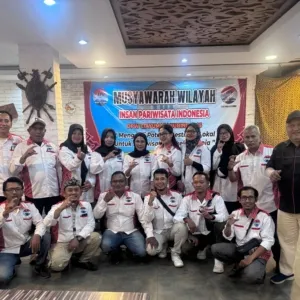 Ipi Ciayu Majakuning Kuning
