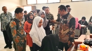 Komisi Xii Dpr Ri. H.rokhmat Ardiyanmm