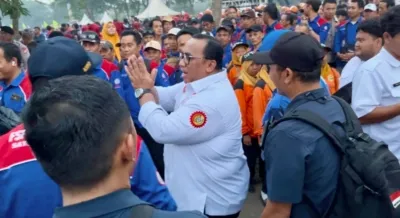 Presiden Kspsi Andi Gani Ditengah Buruh Indonesia