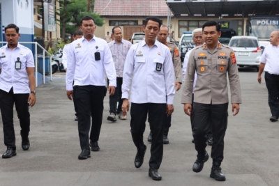 Sinergi Dan Semangat Kapolres Dan Kalapas Kuninga