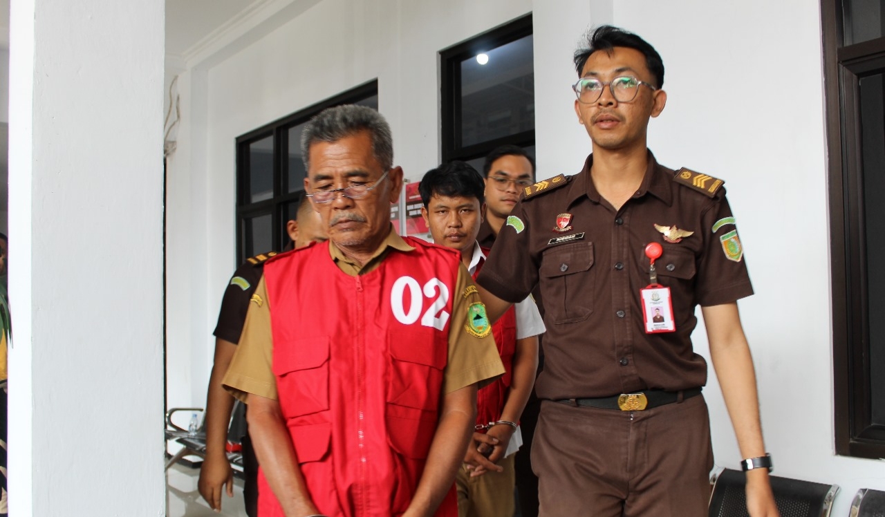 Tersangka Kasus Korupsi Dd