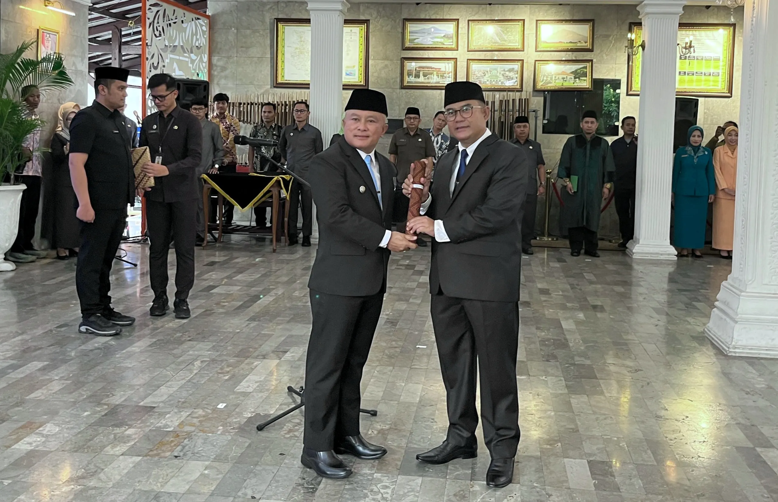 Bupati Kuningan Dan Sekda Baru