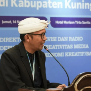 Dading Fajarudin Saat Memberikan Samabutan