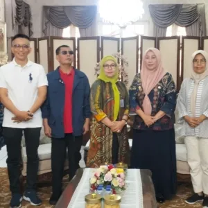 Foto Bersama Dengan Tim Kementerian Desa