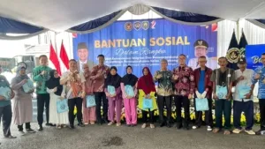 Kalapas Saat Saat Memberikan Santunan