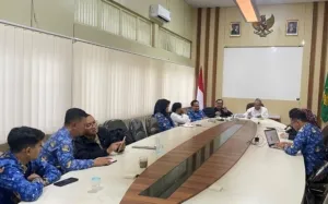 Saat Melaksanakan Rapat Di Gedung Korpri