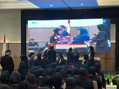 Uniku Mengukuhkan Ribuan Peserta Ppg Daljab 2025