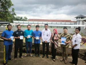 Warga Lapas Kuningan Saat Menerima Buku Rekening