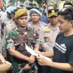 Aksi Perak Di Depan Kantor Kejari Kuningan