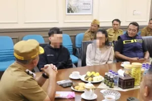 Bupati Mendengarkan Kisah Pilu