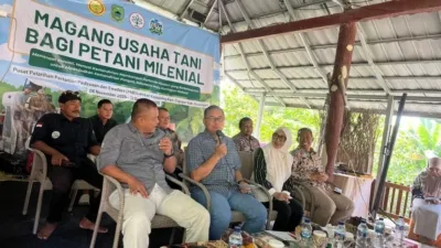 Kadis Pertanian Hadiri Penutupan Magang Usaha Tani