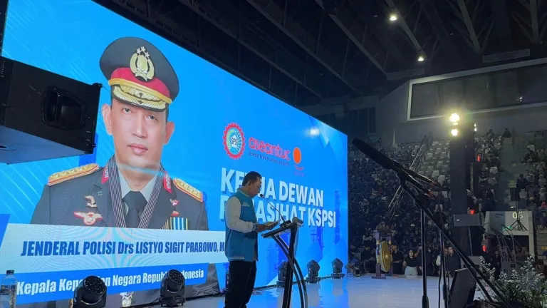 Kapolri Saat Memberikan Sambutan Di Rapimnas