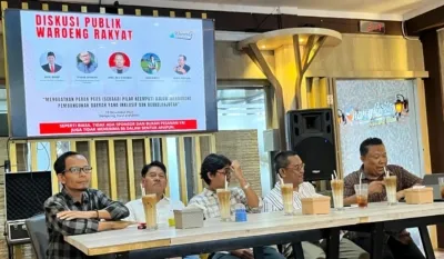 Para Narasumber Dalam Diskusi Waroeng Rakyat