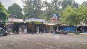 Parkiran Di Obyek Wisata Cibulan 1