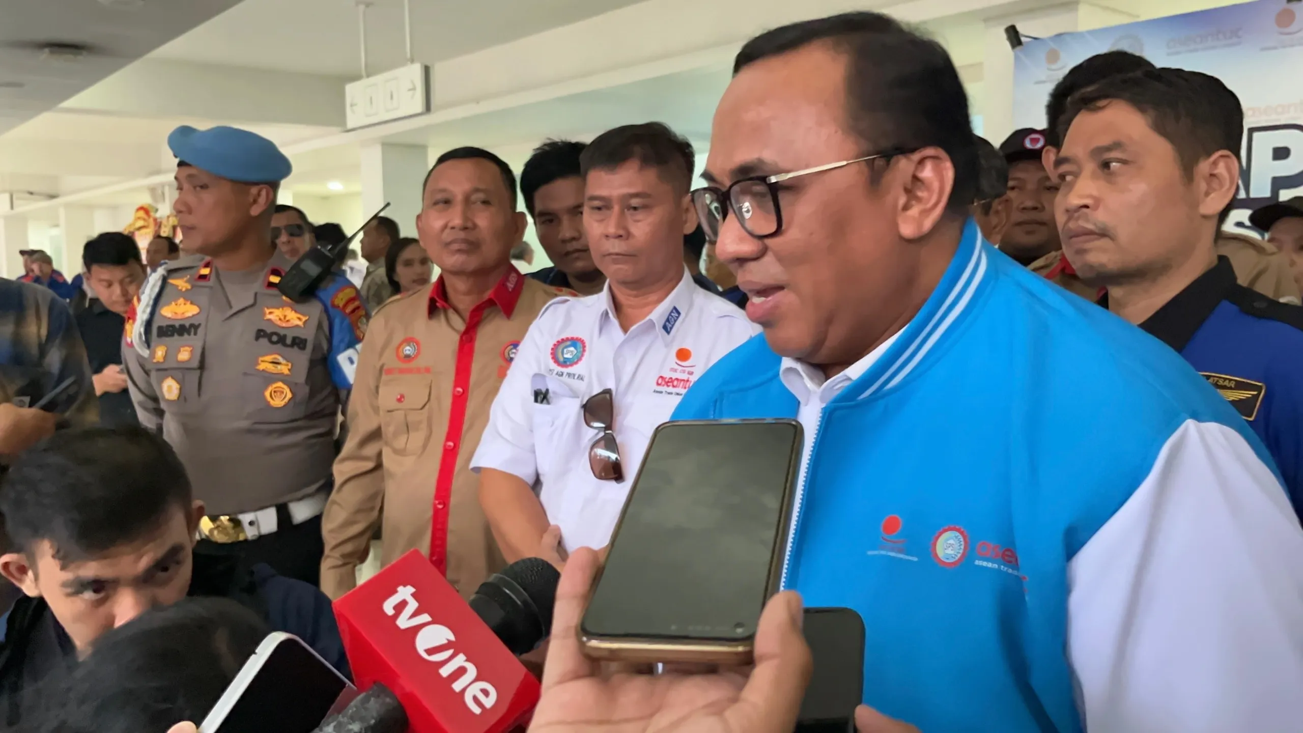 Presiden Buruh Andi Gani Nena Wea Sh.mh