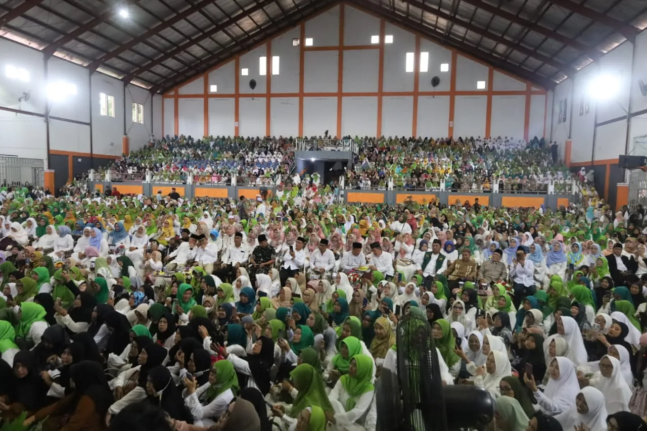 Saat Mendengarkan Tausiah Hj.mamah Dede Di Gor Ewa