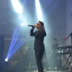 Sang Vokalis Blue Monday Memukau Para Penonton