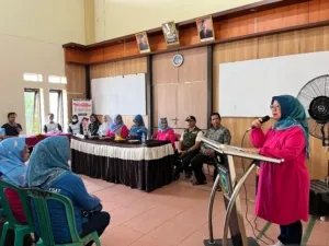 Yati U. Kusmana Saat Memberikan Sambutan