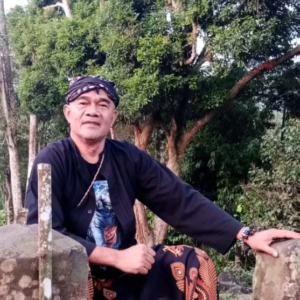 Guru Besar Padepokan Bhuwana Uga Padjadjaran Kisaka