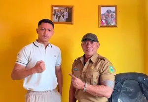 Kabid Olah Raga Siswoyo Bersama Fude Atlit Boxsing