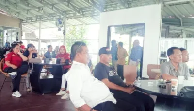 Kadisdikbud Saat Bersama Para Media Dikuningan