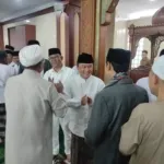 Bupati Dmelaksanakan Solat Id Di Mesjid Syarul