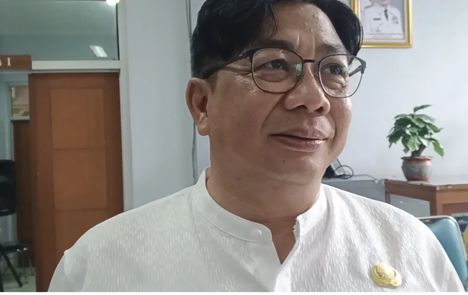 Kadinkes Dr.esi Martono Mars