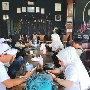 Pengunjung Teras Mahar 1