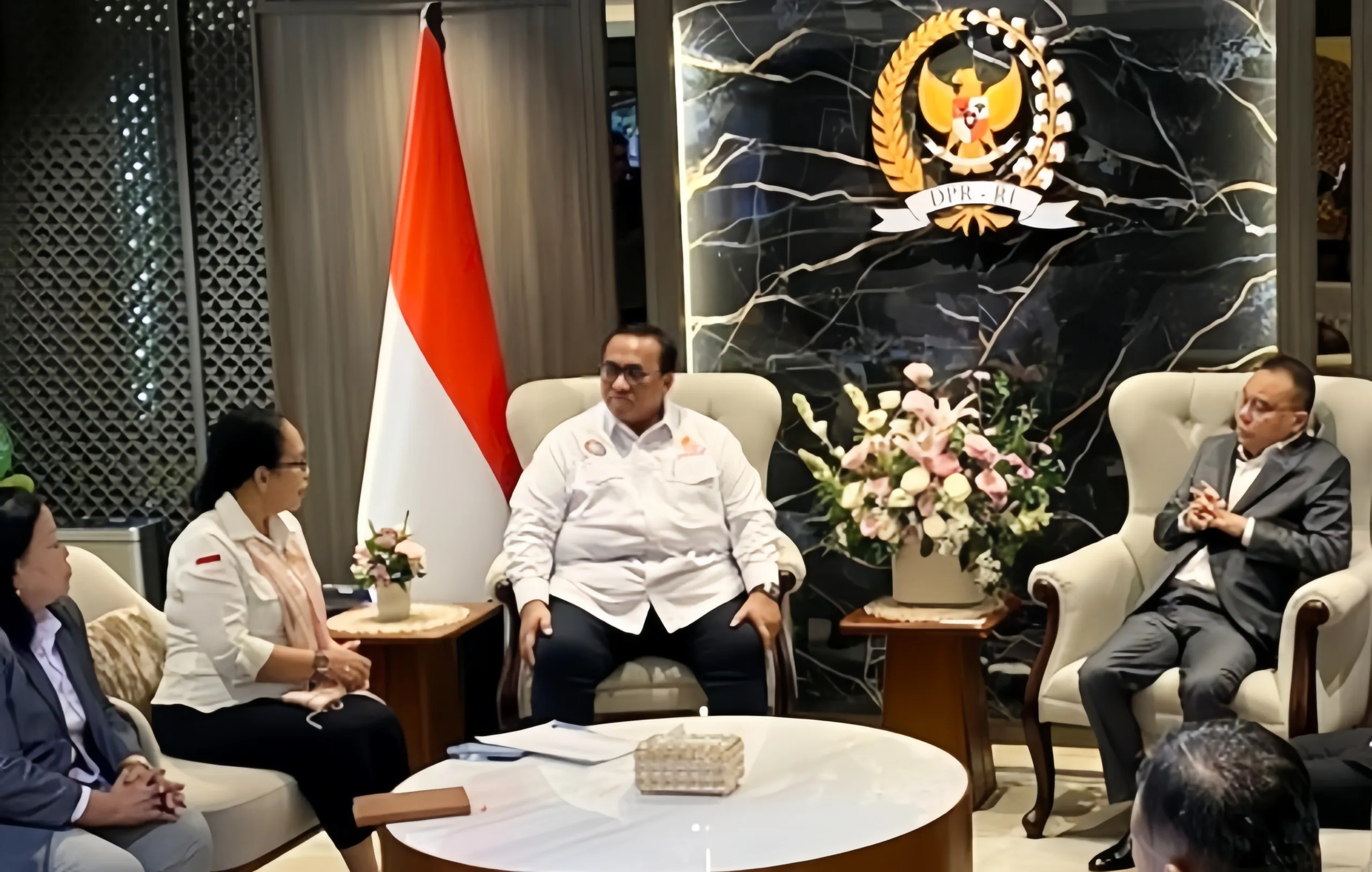 Presiden Buruh Kspsi Andi Gani Nena Wea