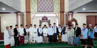 Usai Melaksanakan Solat Bersama