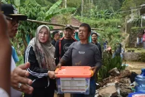 Wabub Tuti Andriani Sh.mkn