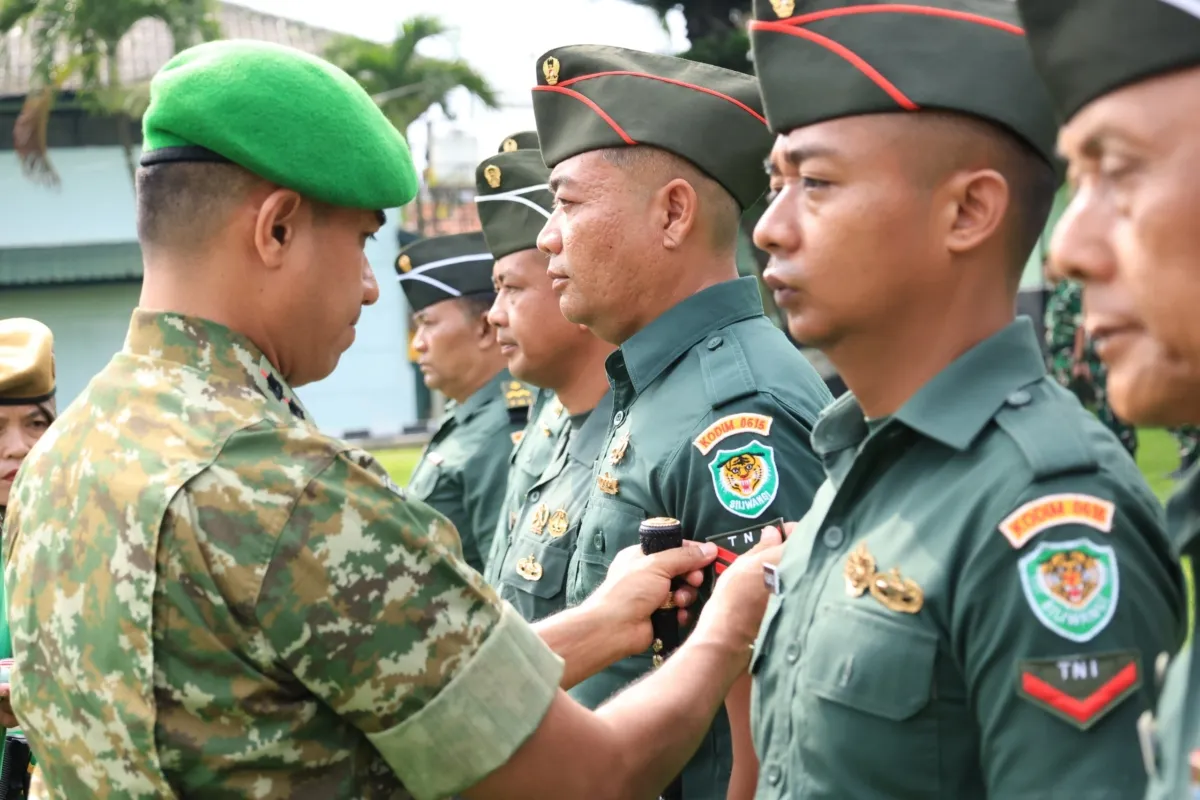 Acara Penyematan Kenaikan Pangkat