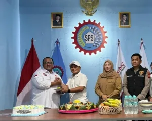 Andi Gani Nena Wea Dorong Pengembangan Industri