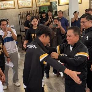 Bupati Kuningan Didampingi Presiden Proton.fc