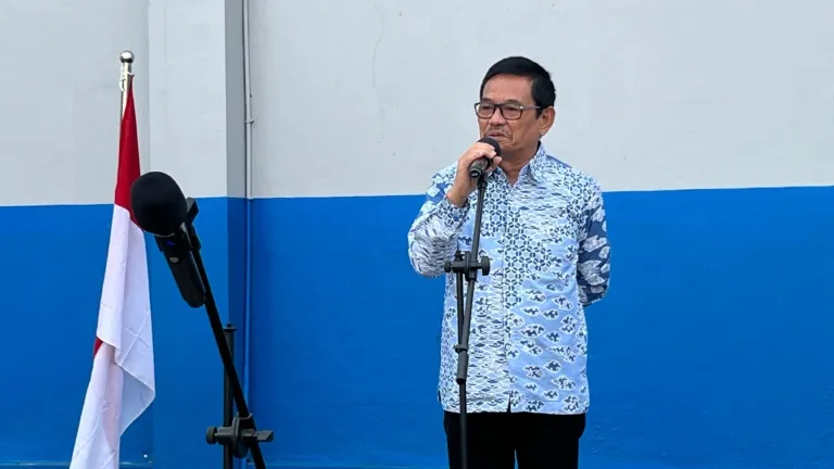 Komisaris Bank Kuningan Drs.kamil Ganda Permana