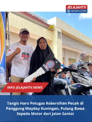 Tangis Haru Petugas Kebersihan Pecah di Panggung Mayday Kuningan, Pulang Bawa Sepeda Motor dari Jalan Santai