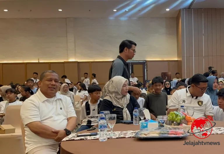 Bank Kuningan Apresiasi Prestasi Proton FC di Usia Muda