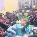 PP PAC Jalaksana Hadir Beri Dukungan Moril dan Materiil kepada Keluarga Korban Penganiayaan