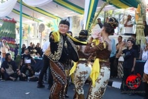 Ketika Tradisi Leluhur Kembali Menyatukan Warga Kuningan