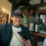 Bhakti Seorang  Guru Bangun Jembatan Untuk Warga Kuningan